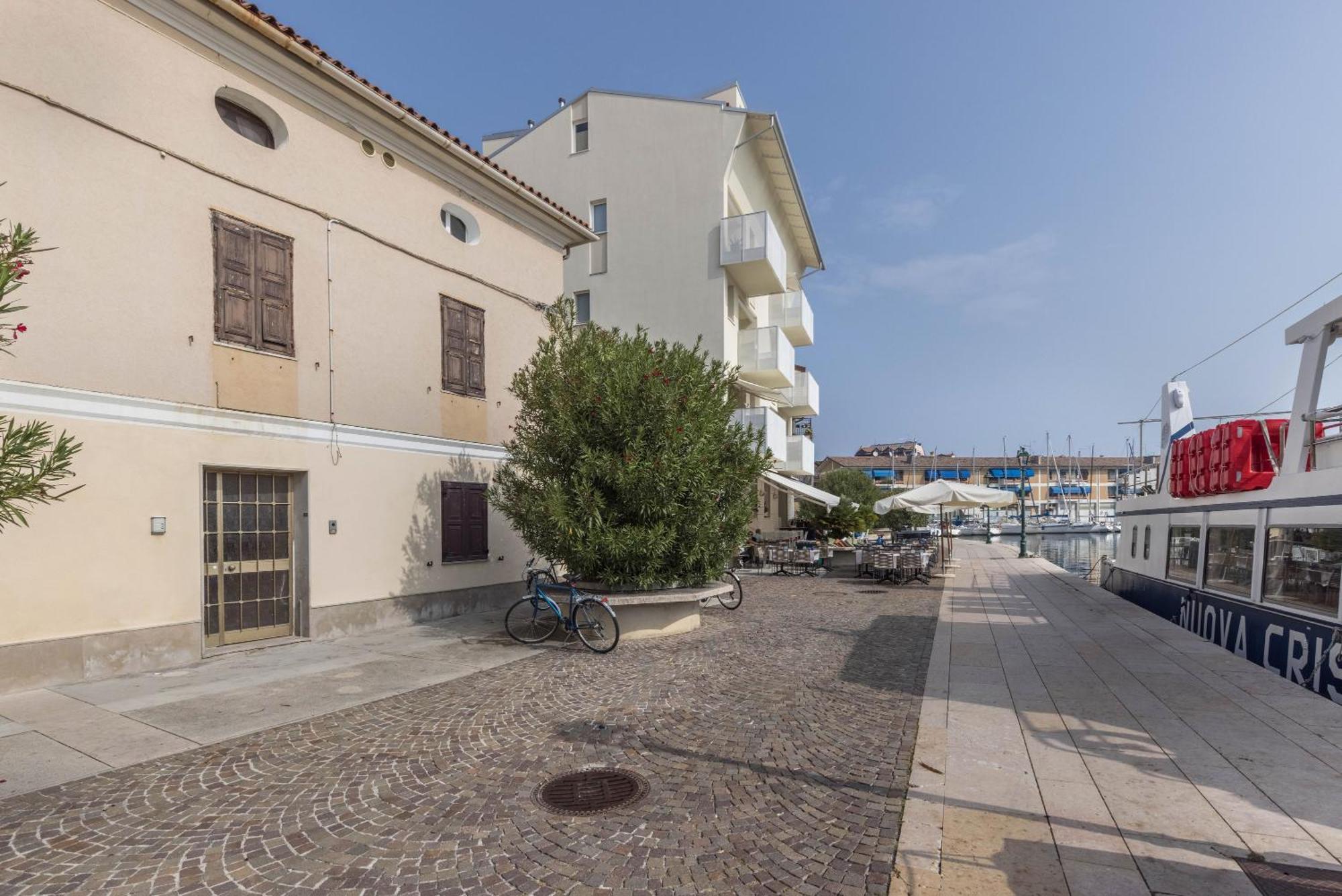 Appartamento Al Porticciolo Grado Extérieur photo